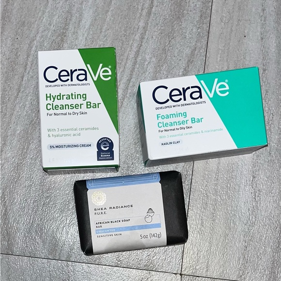NWT Skincare Cleanser Bundle - Picture 1 of 4